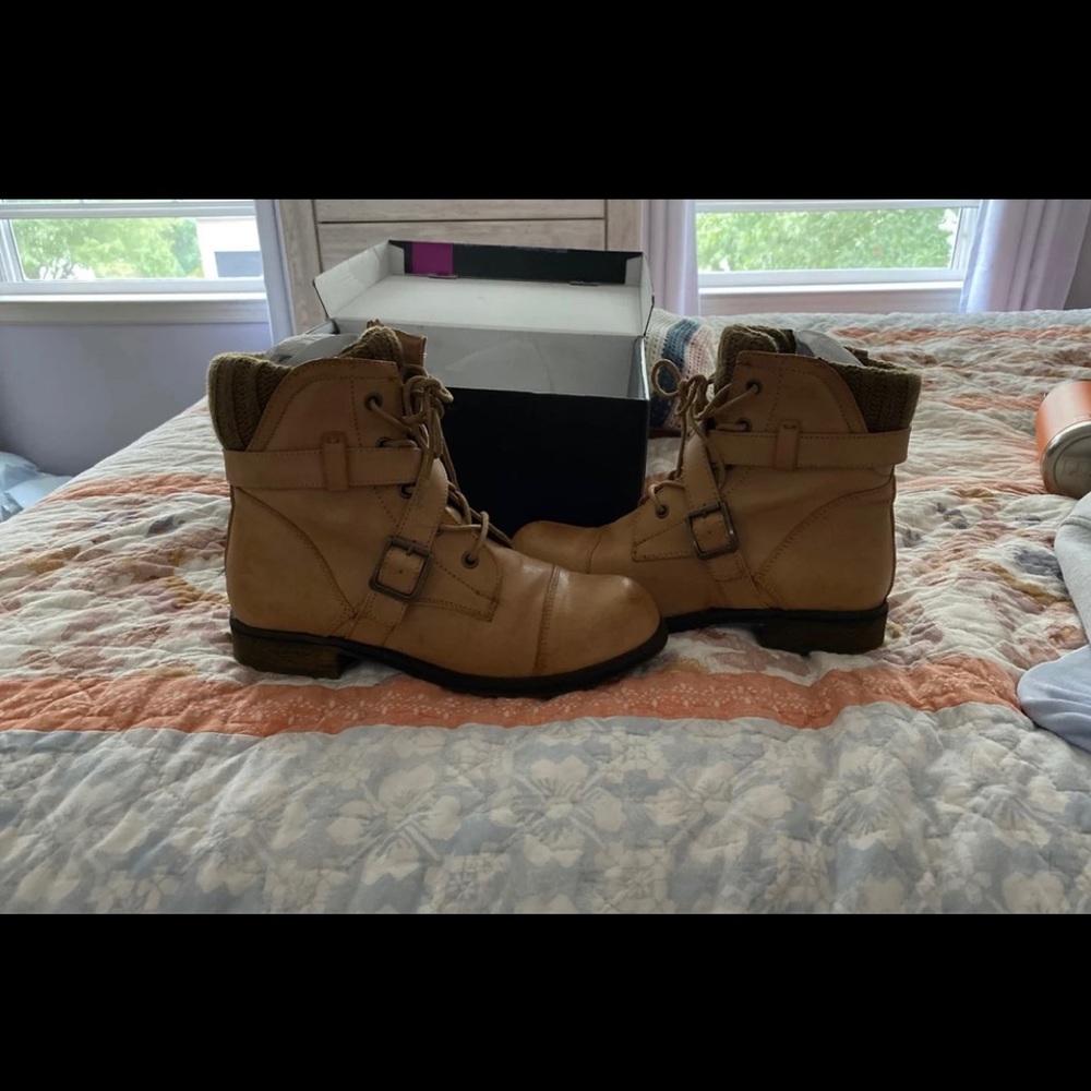 Fall/winter fashion boots